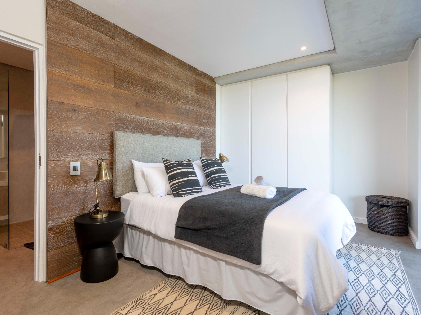 Room 3 — Photo of the whole room