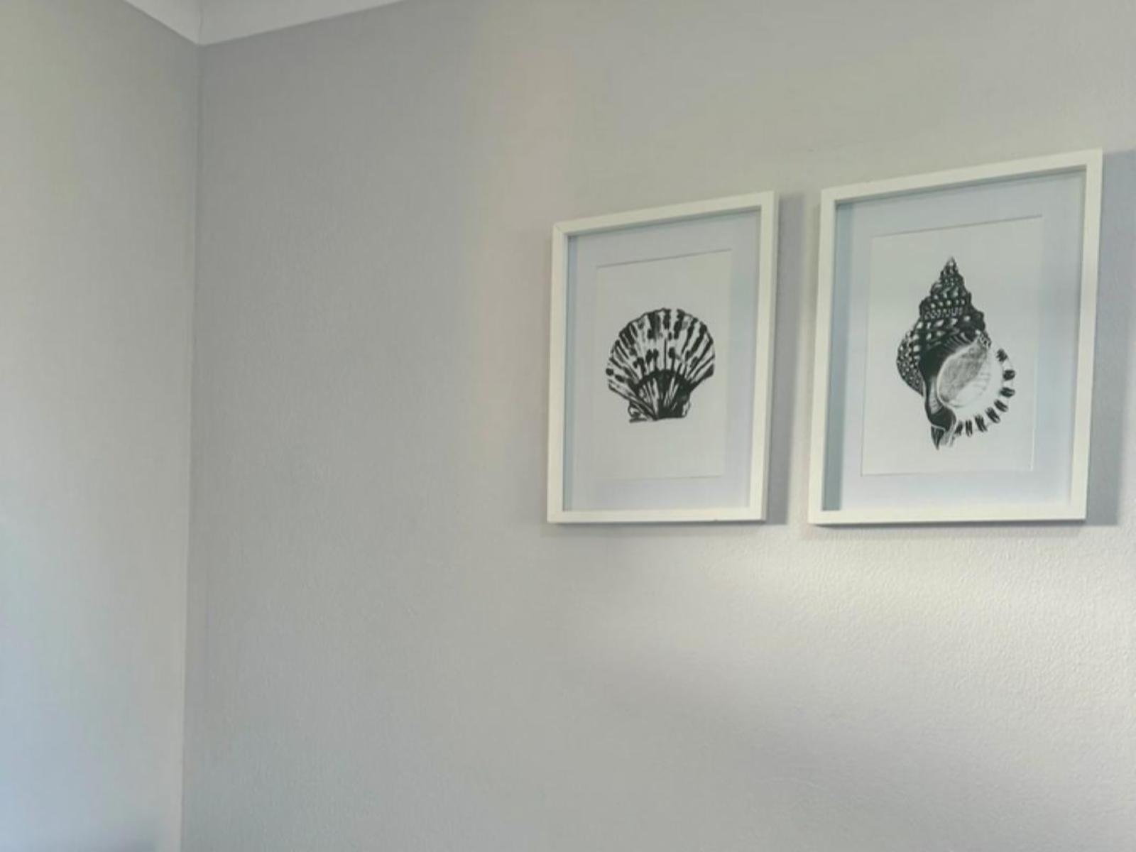 Room 1 — Decorative detail