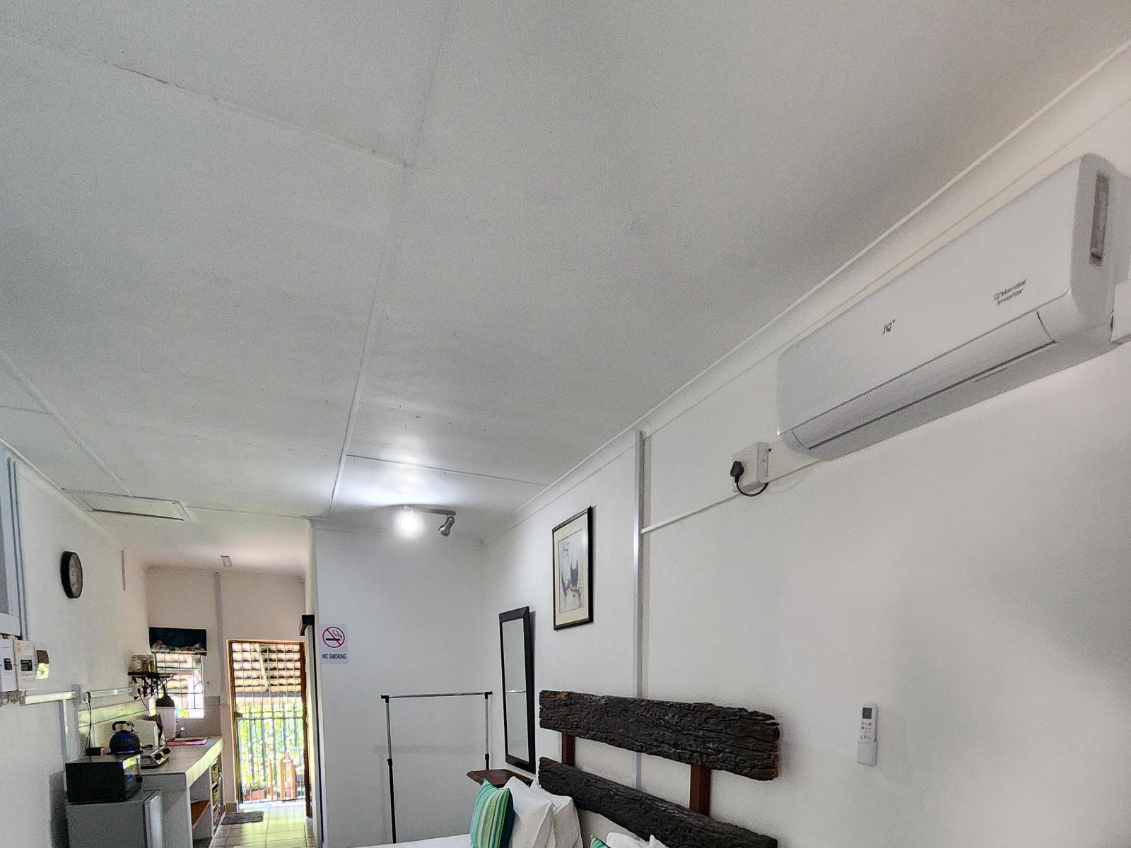 Room 1 — Photo of the whole room