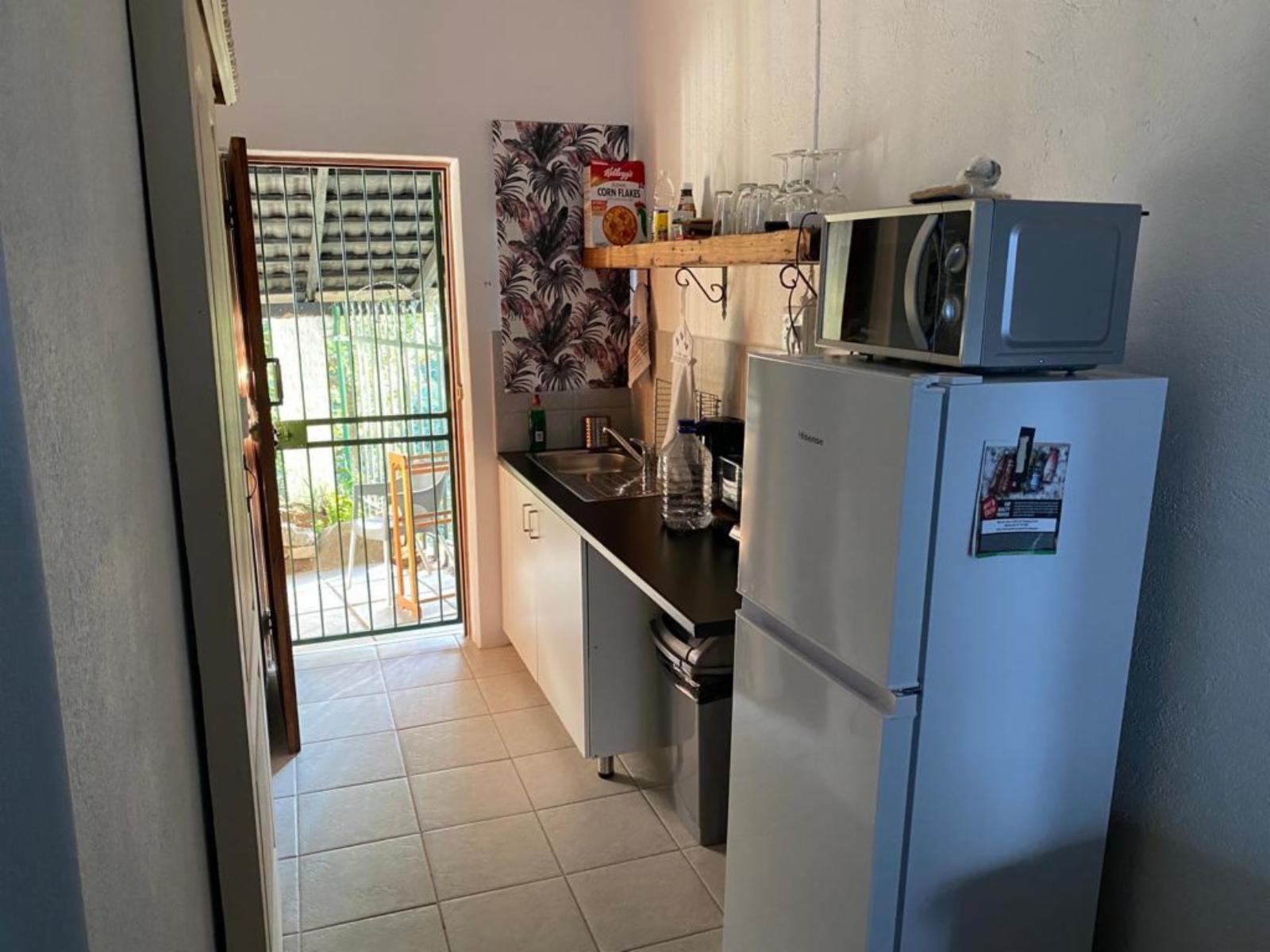 Room 1 — Kitchenette