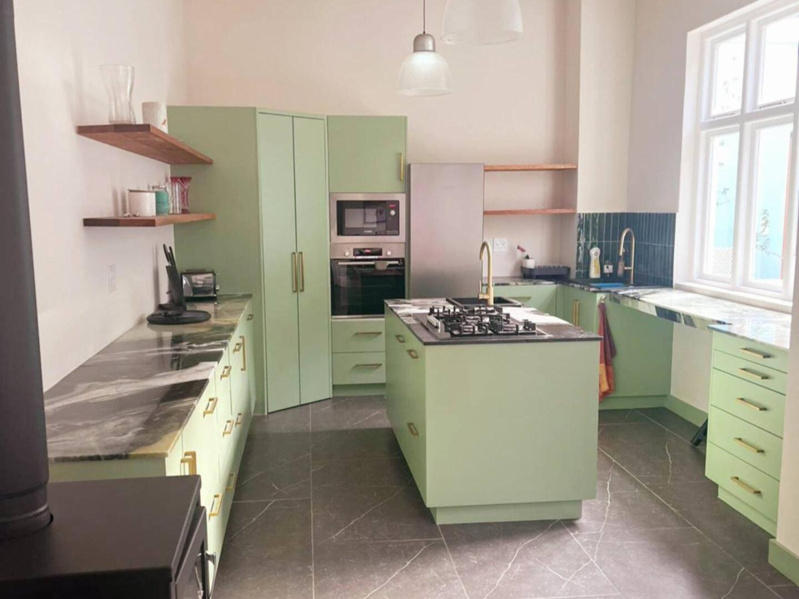 Room 4 — Kitchenette