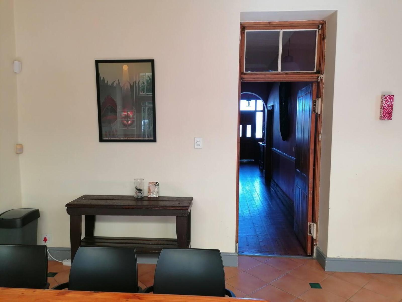 Room 4 — Decorative detail