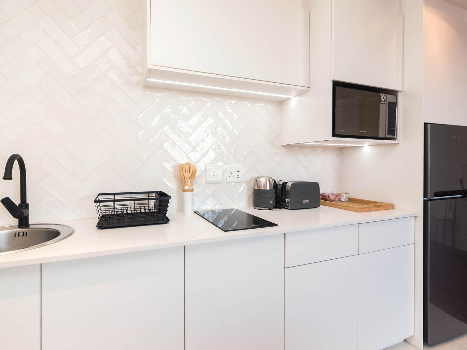 Room 1 — Kitchenette