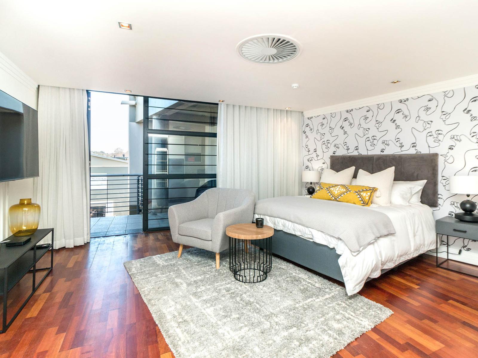 Room 1 — Photo of the whole room