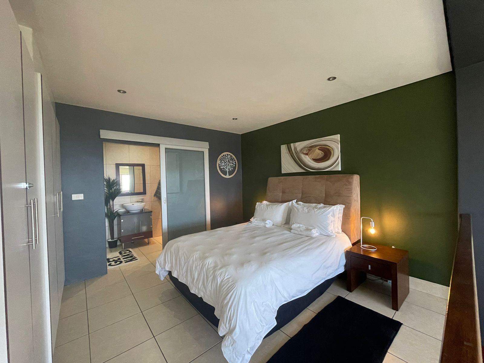 Room 1 — Photo of the whole room