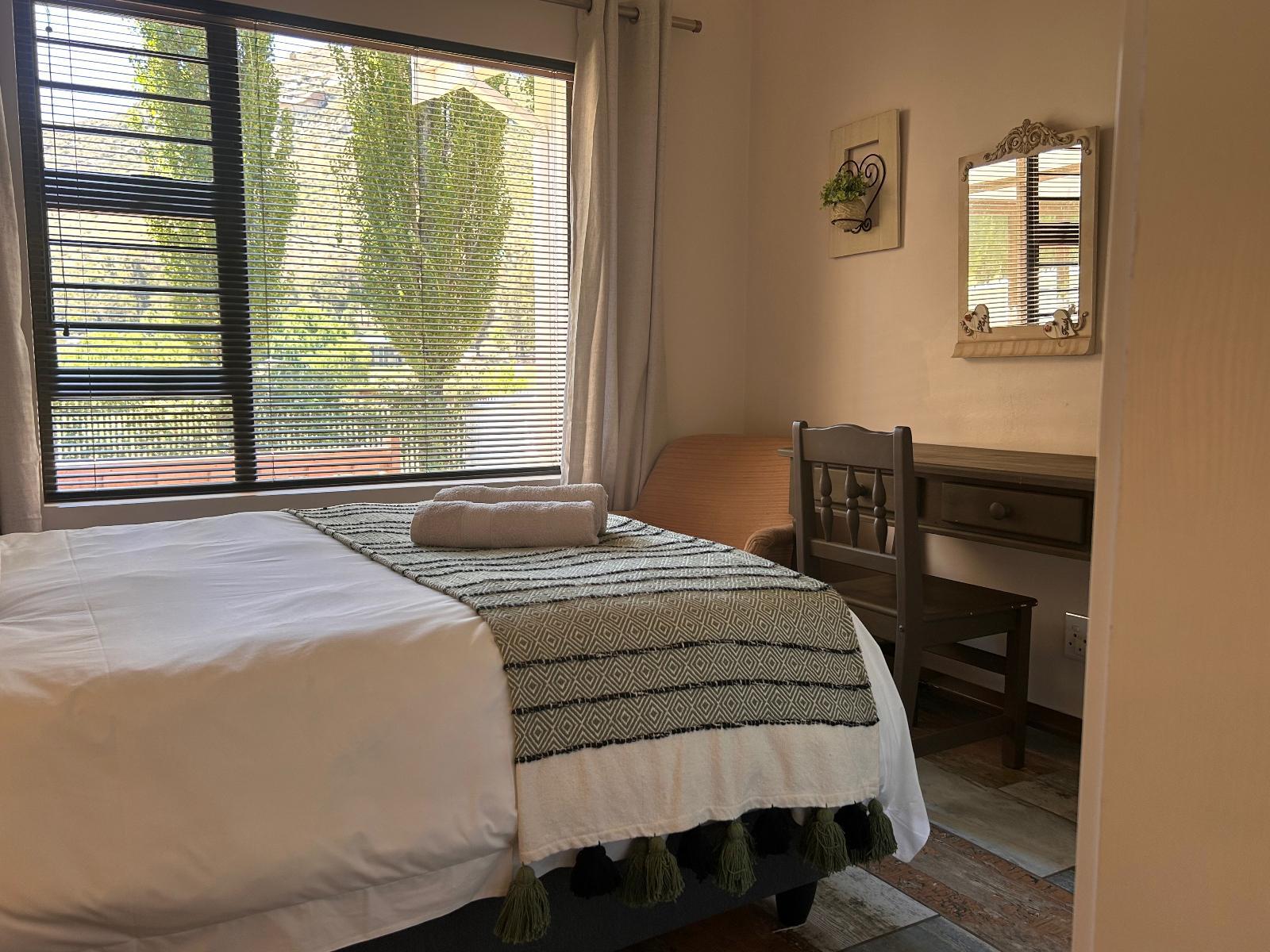 Room 1 — Photo of the whole room