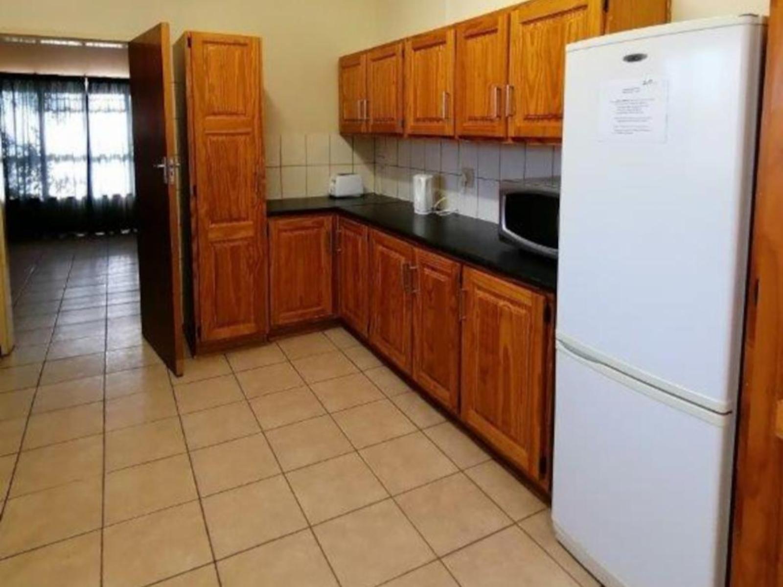 Room 1 — Kitchenette