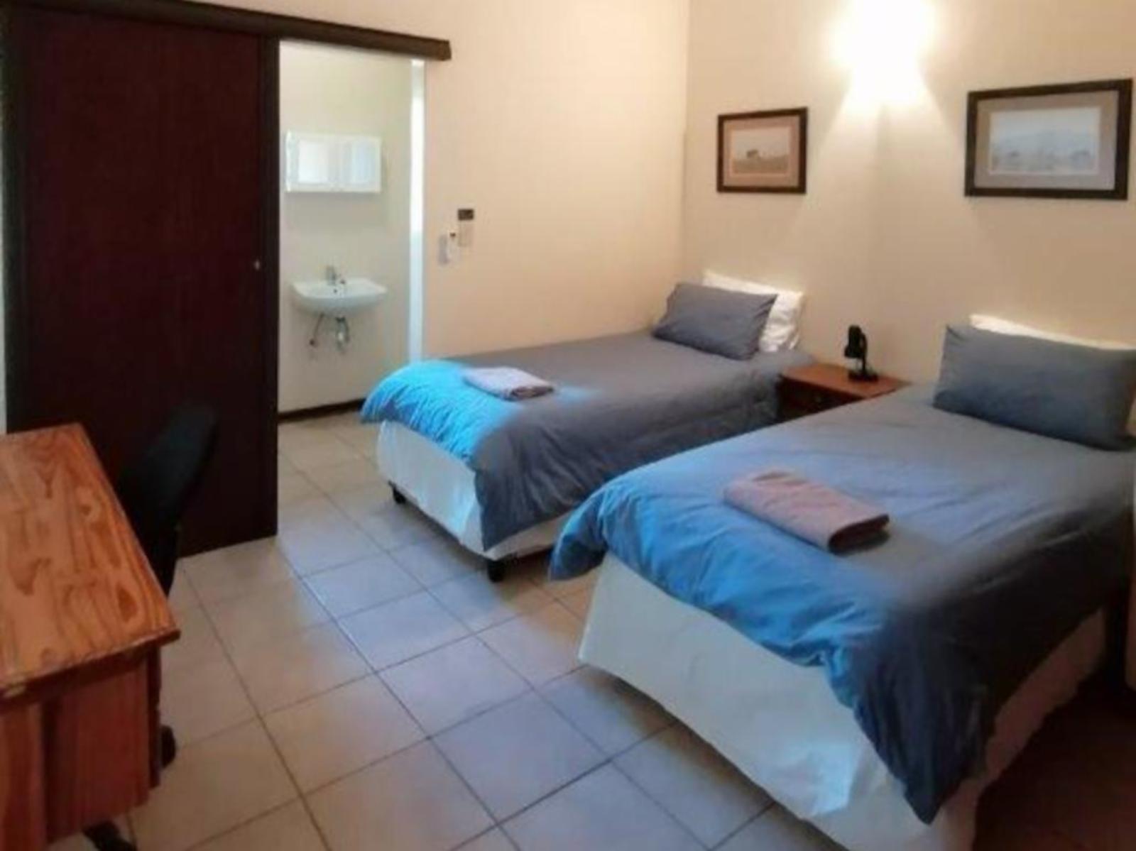 Room 1 — Photo of the whole room