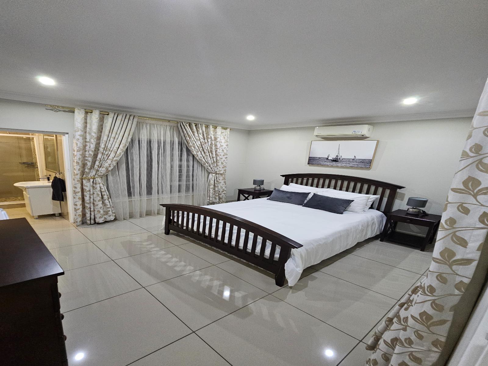 Room 2 — Photo of the whole room