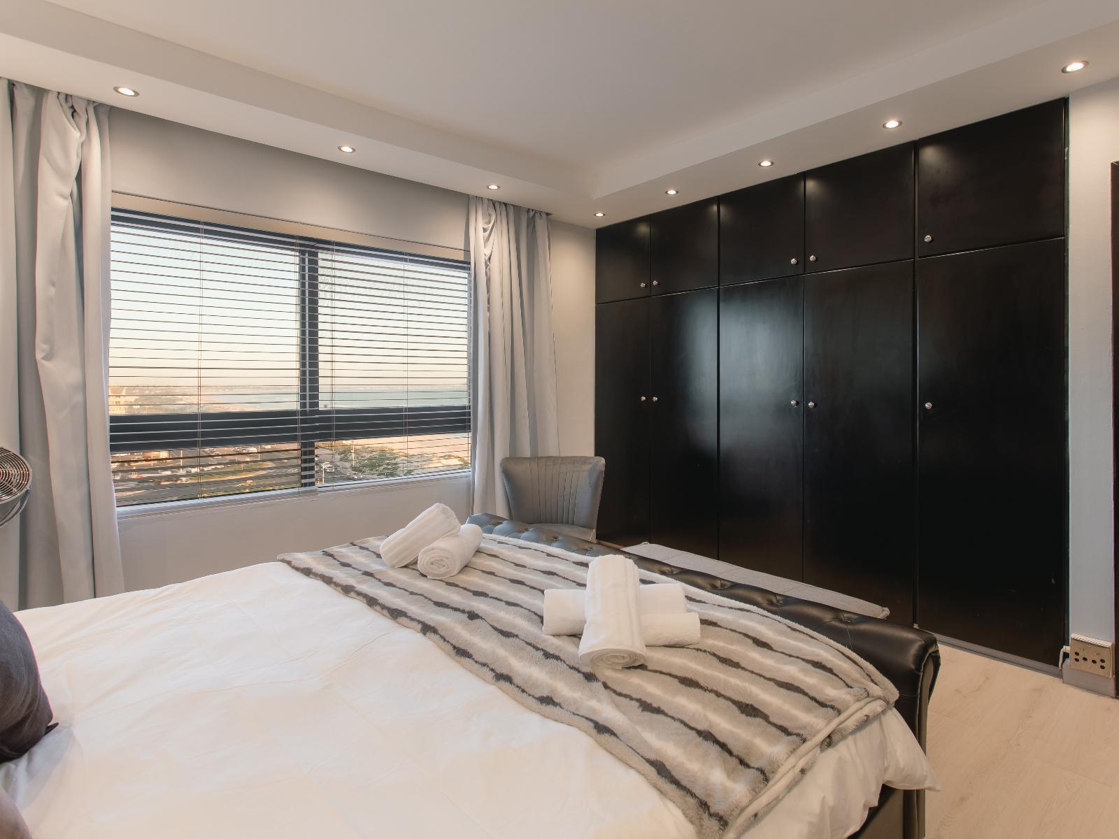 Room 1 — Photo of the whole room