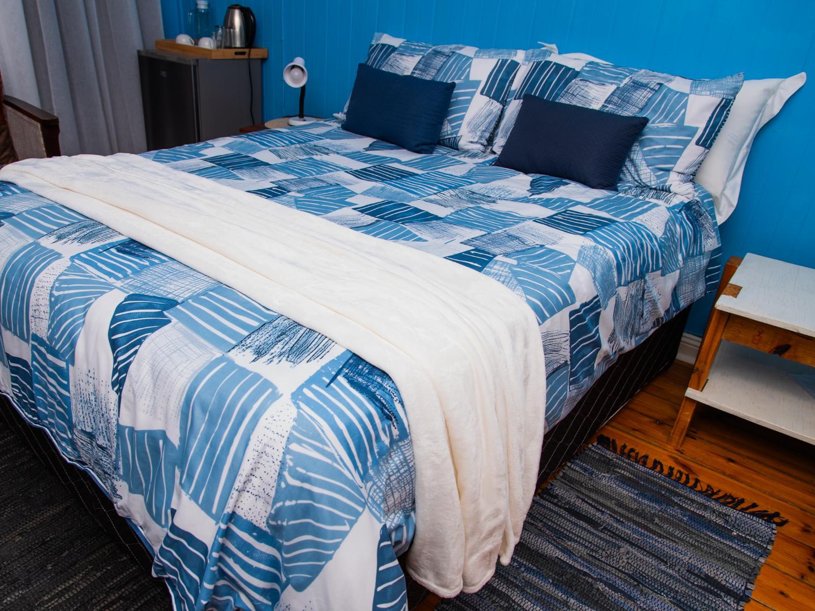 Room 2 — Photo of the whole room