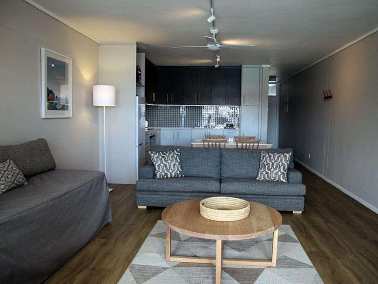 Room 2 — Photo of the whole room