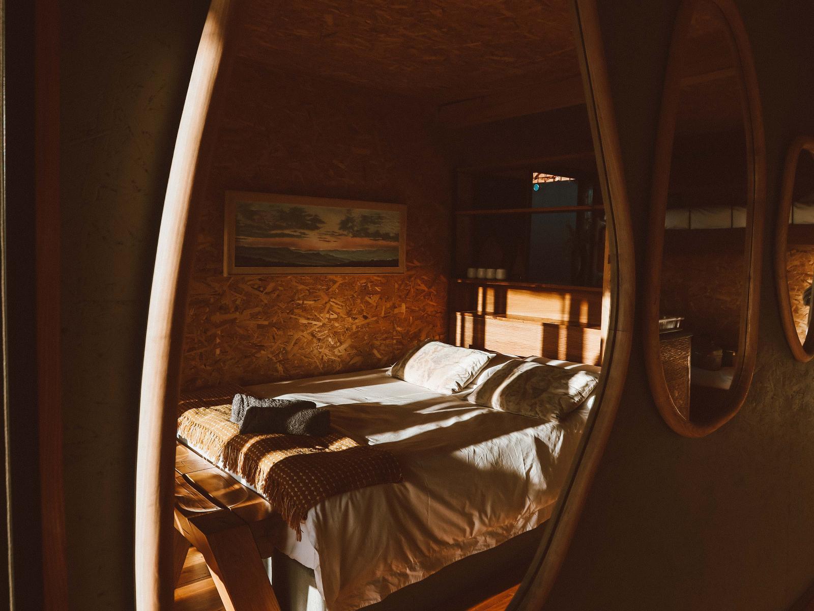 Room 1 — Photo of the whole room