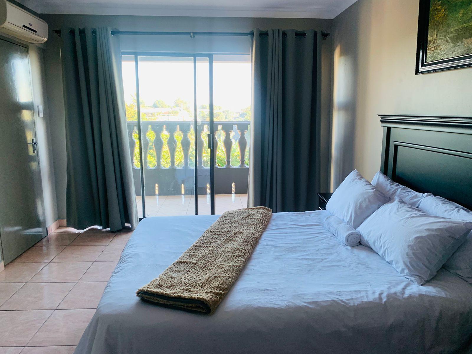 Room 1 — Photo of the whole room