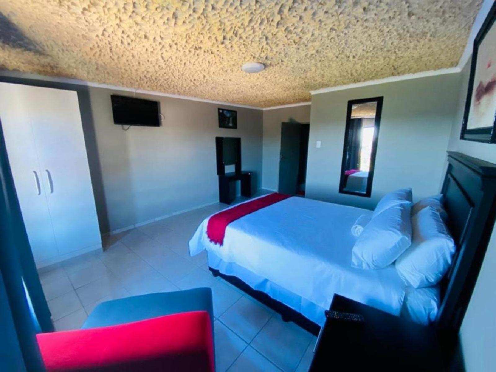Room 1 — Photo of the whole room