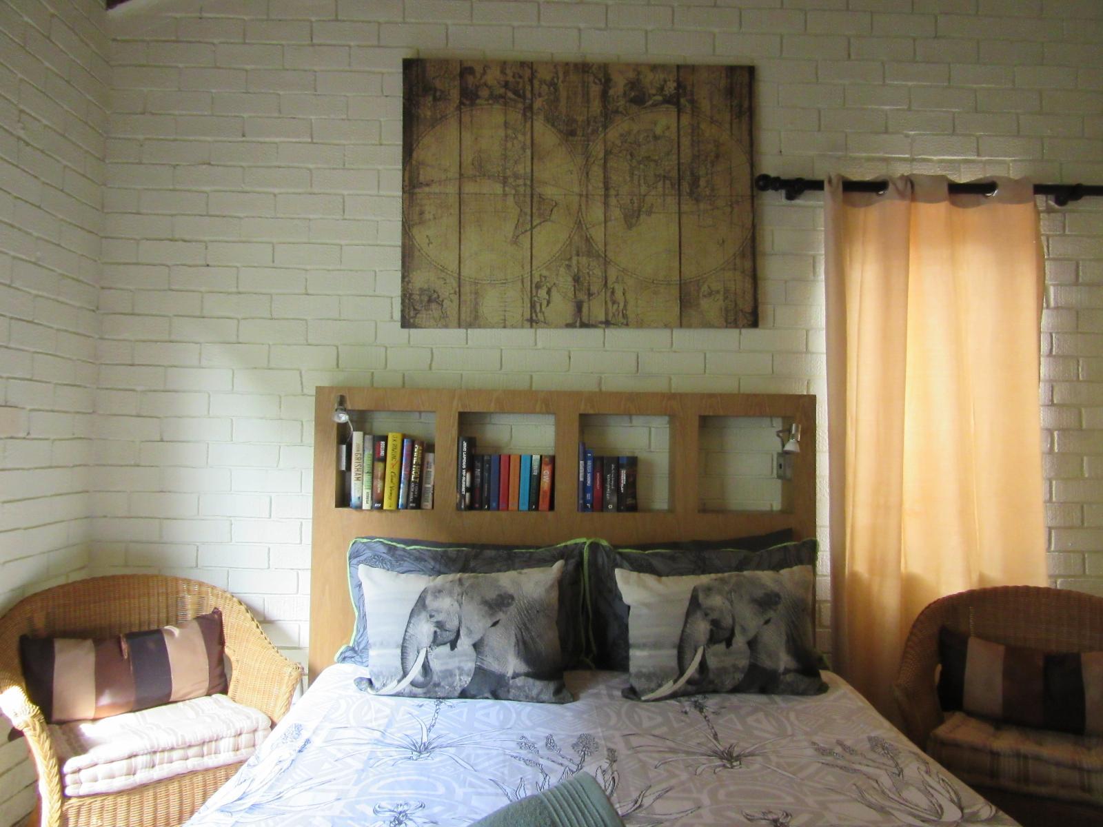 Room 1 — Photo of the whole room