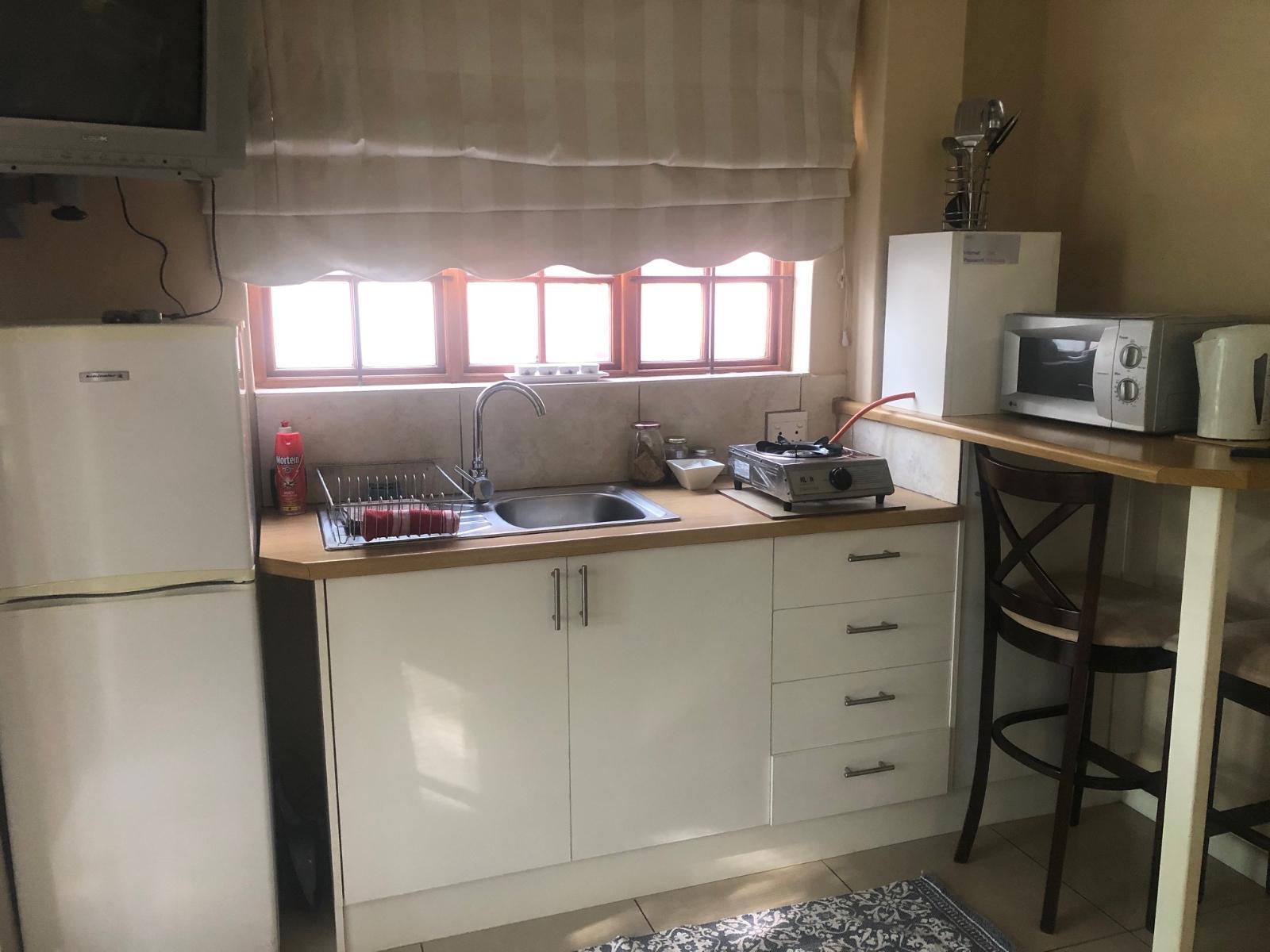 Room 1 — Kitchenette
