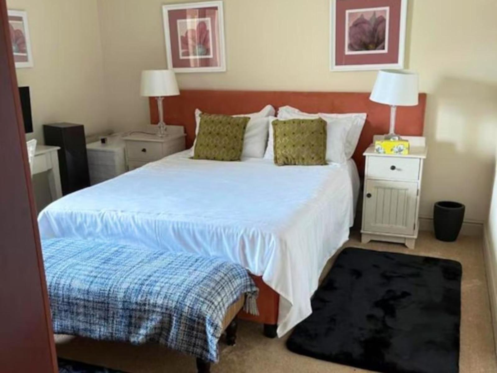 Room 1 — Photo of the whole room