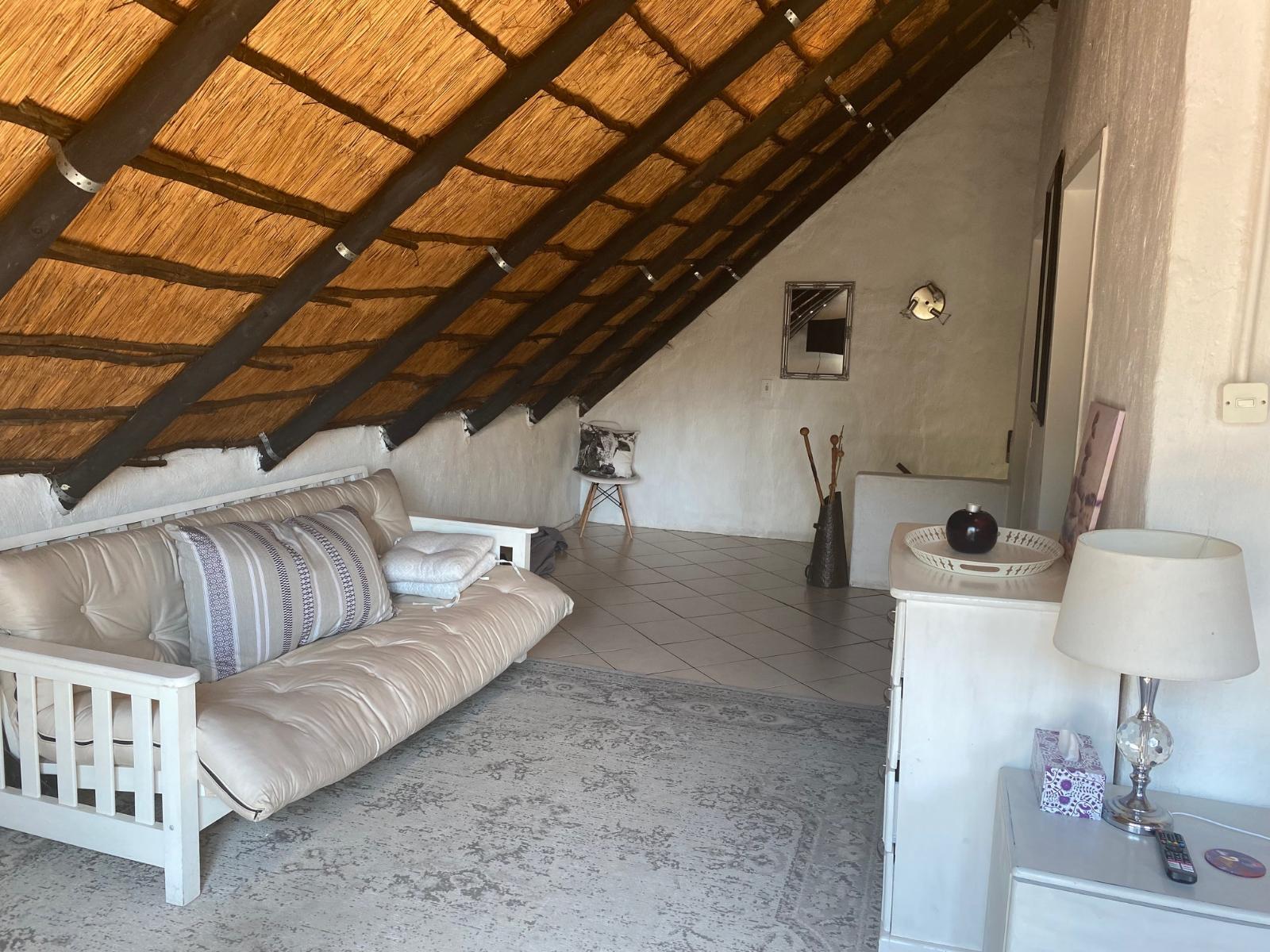 Room 1 — Photo of the whole room