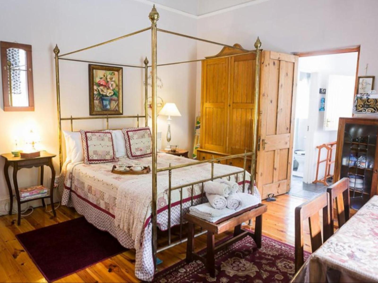 Room 1 — Photo of the whole room