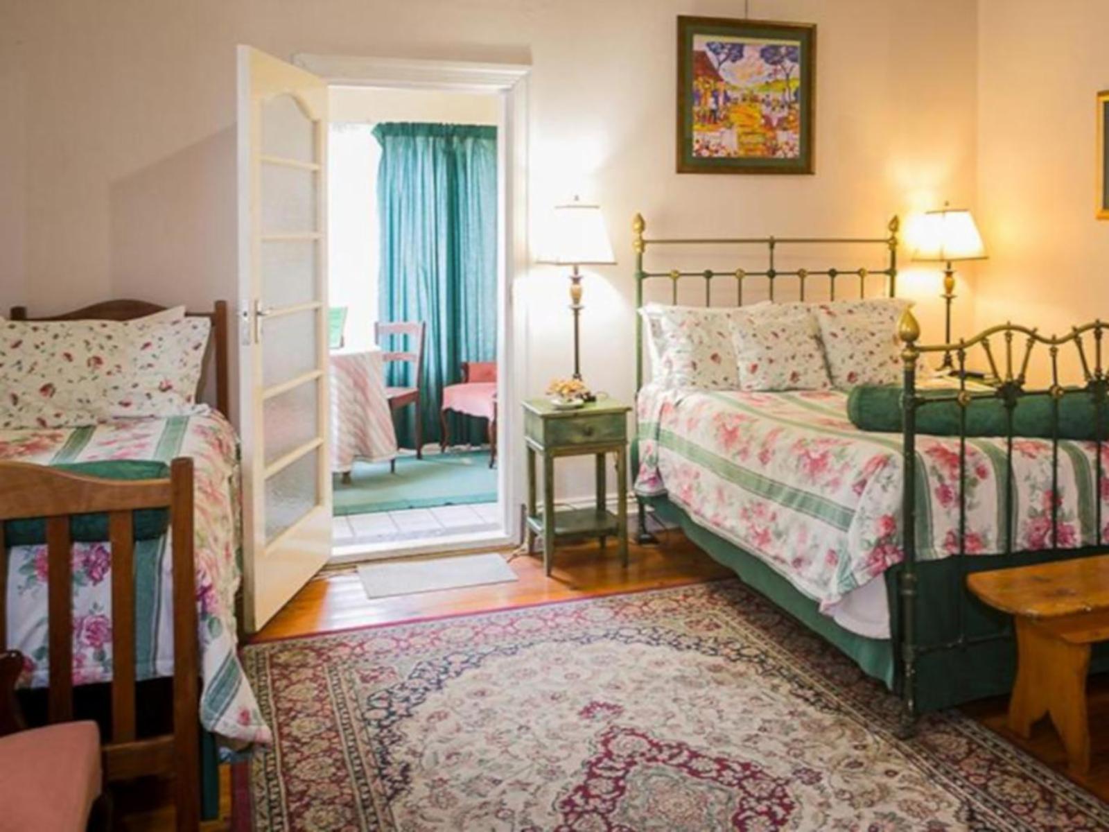 Room 2 — Photo of the whole room