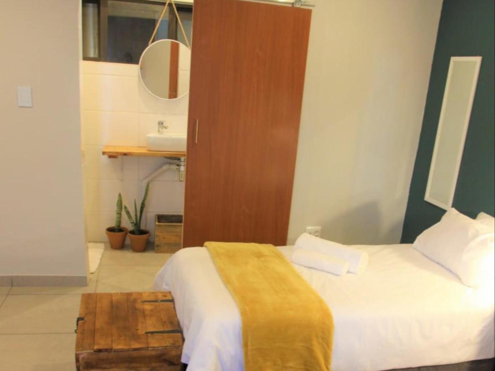 Room 1 — Photo of the whole room