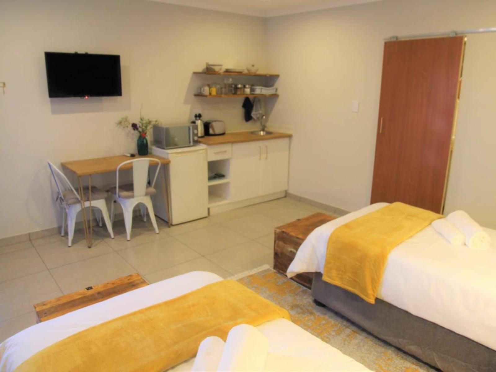 Room 1 — Photo of the whole room