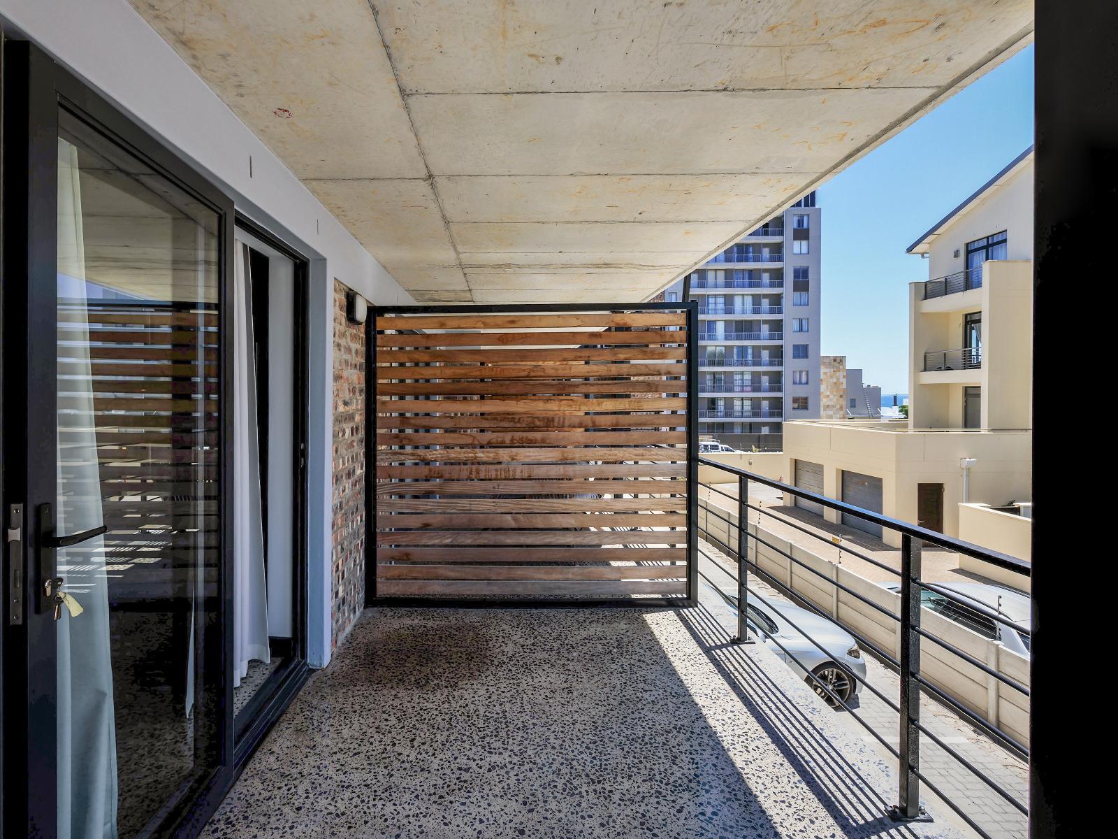 Room 2 — Balcony/Terrace