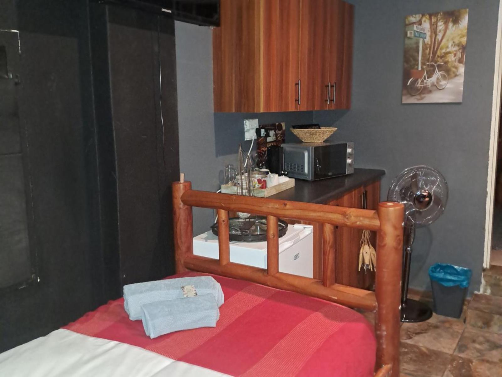 Room 1 — Kitchenette