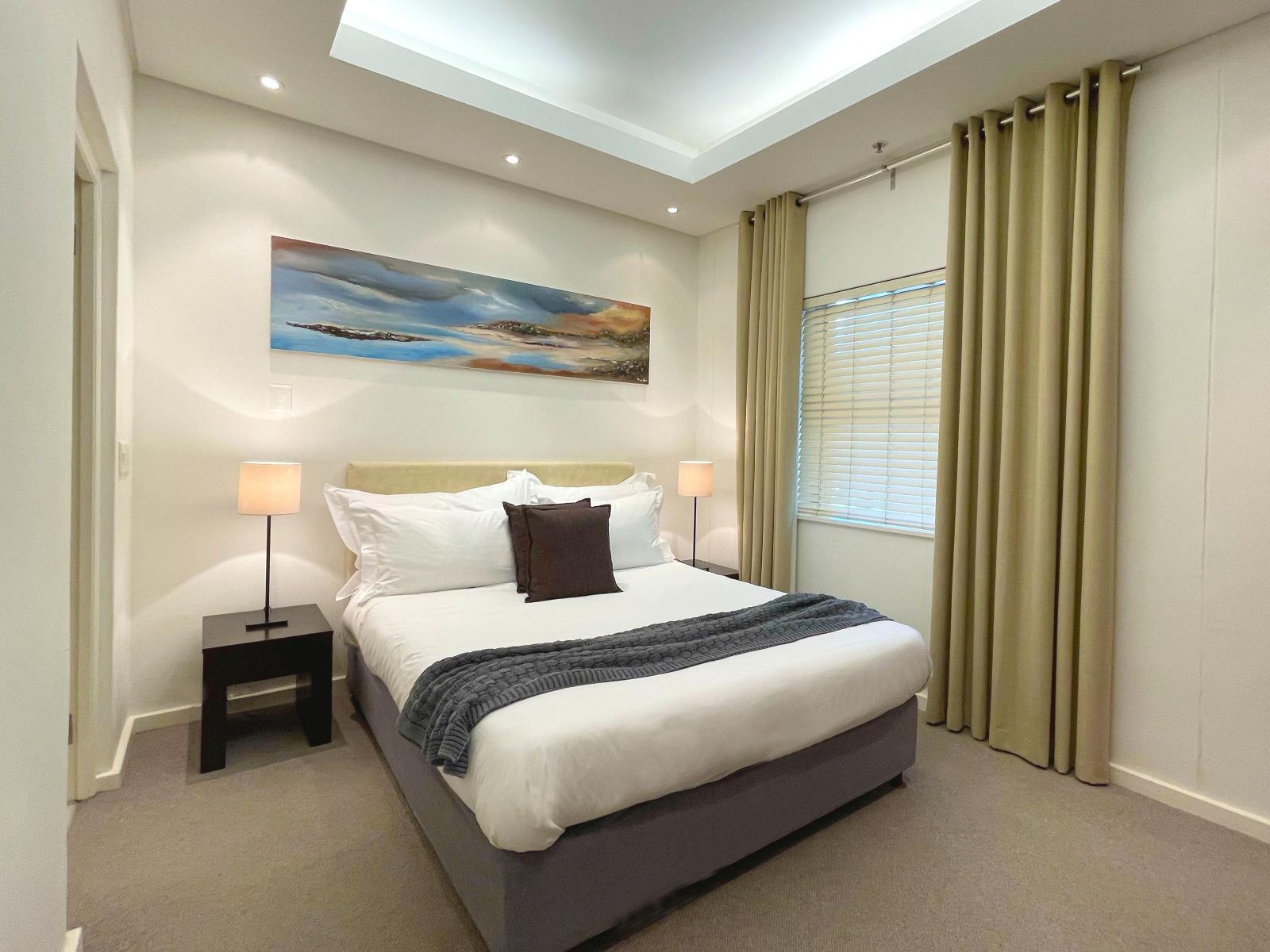 Room 1 — Photo of the whole room