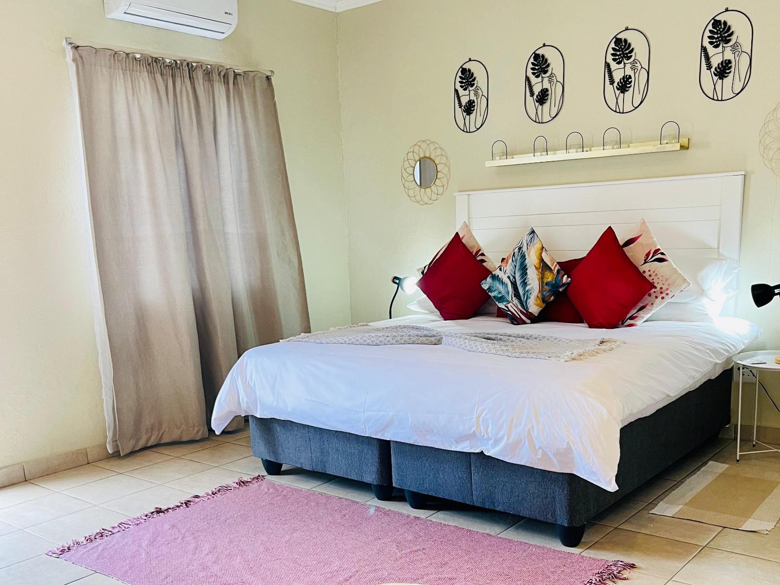 Room 6 — Photo of the whole room