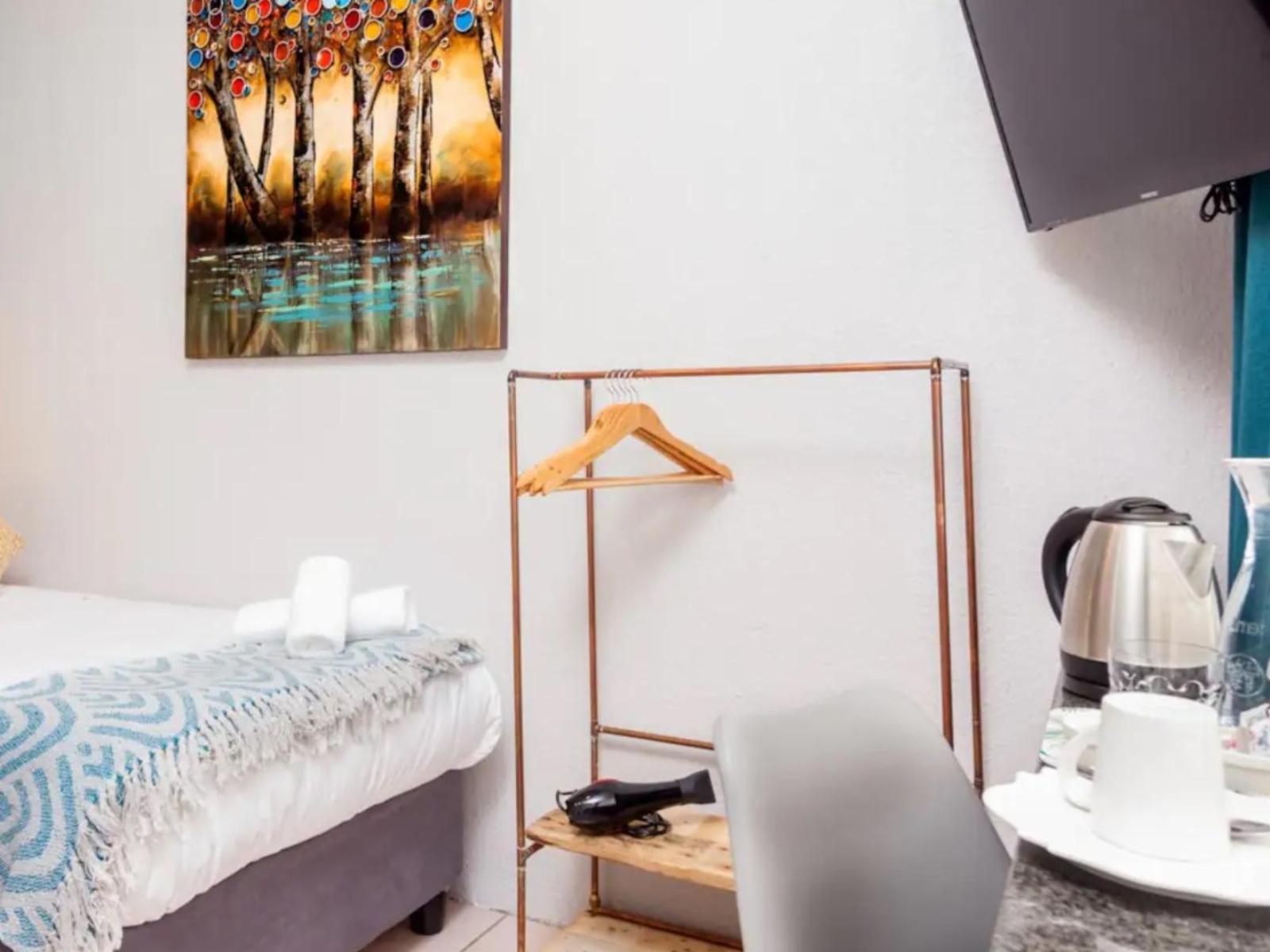 Room 1 — TV and multimedia