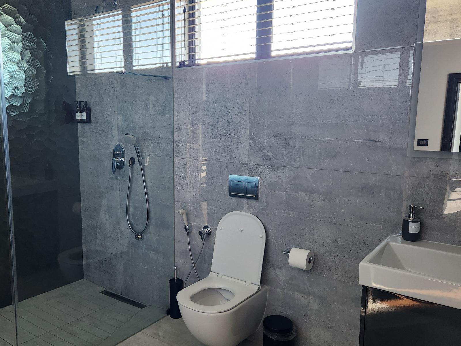 Room 4 — Bathroom