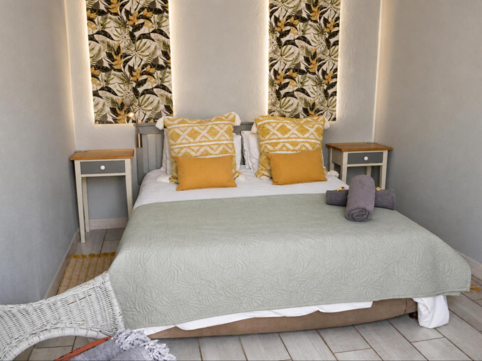 Room 1 — Photo of the whole room