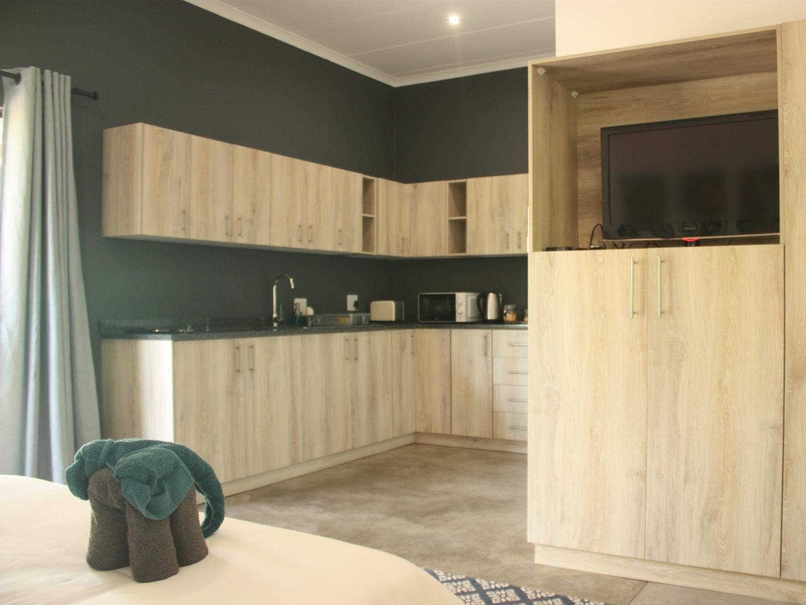 Room 2 — Kitchenette