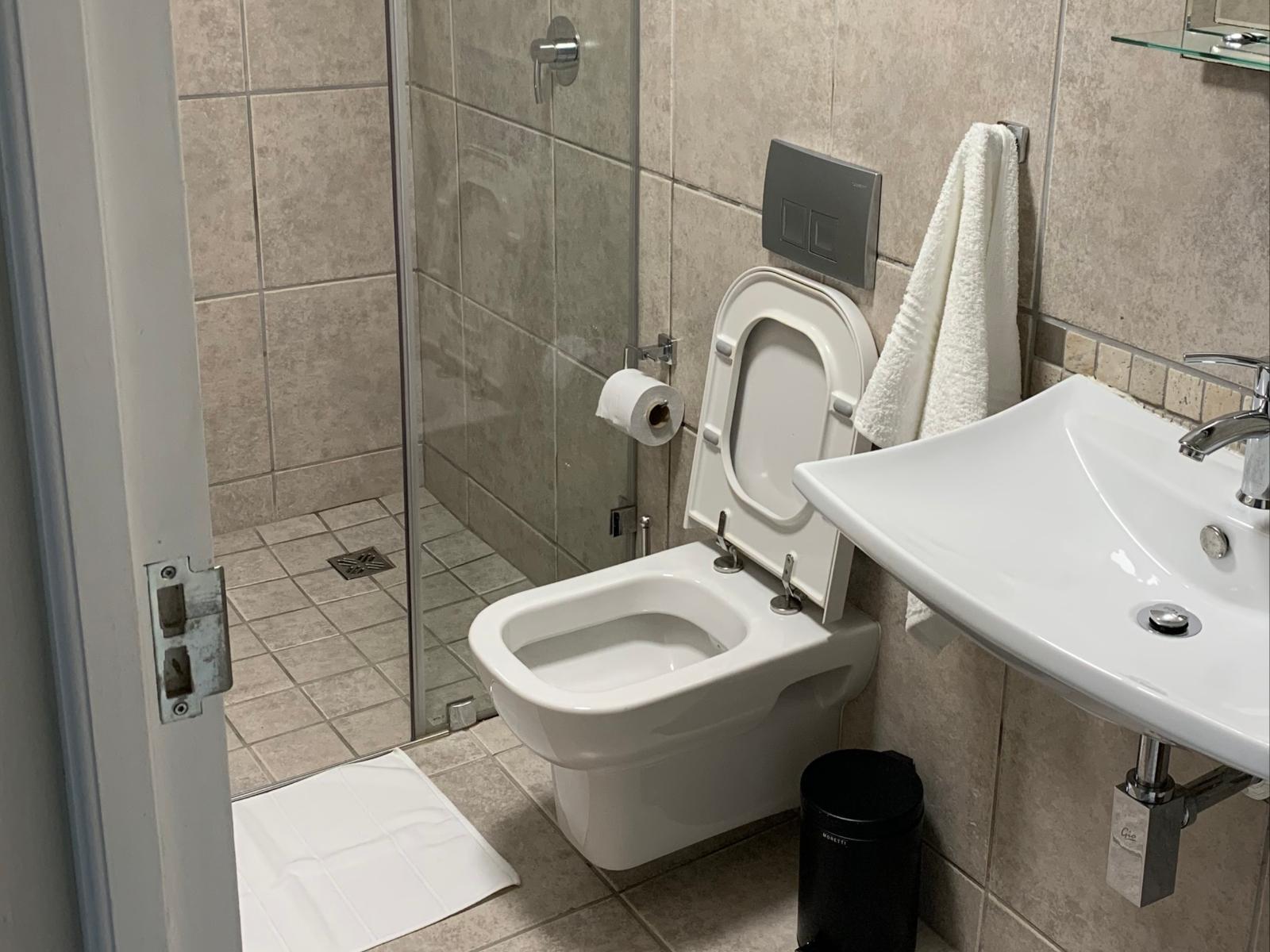 Room 4 — Bathroom