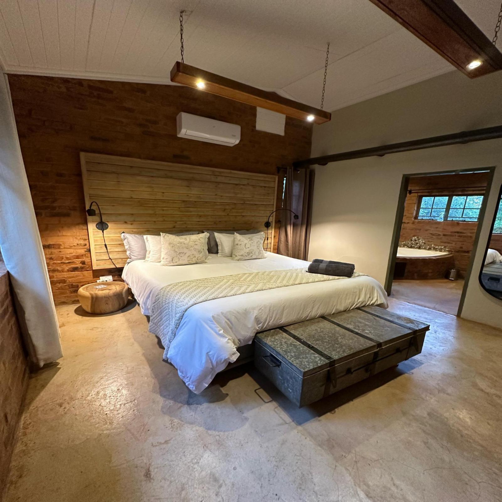 Room 3 — Photo of the whole room