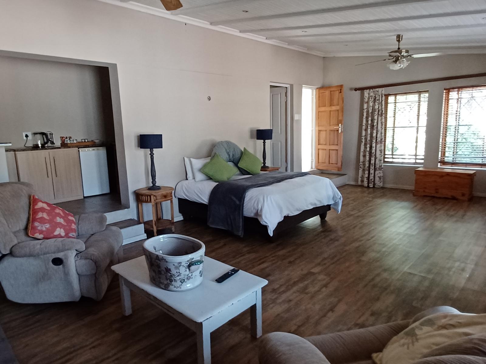 Room 1 — Photo of the whole room