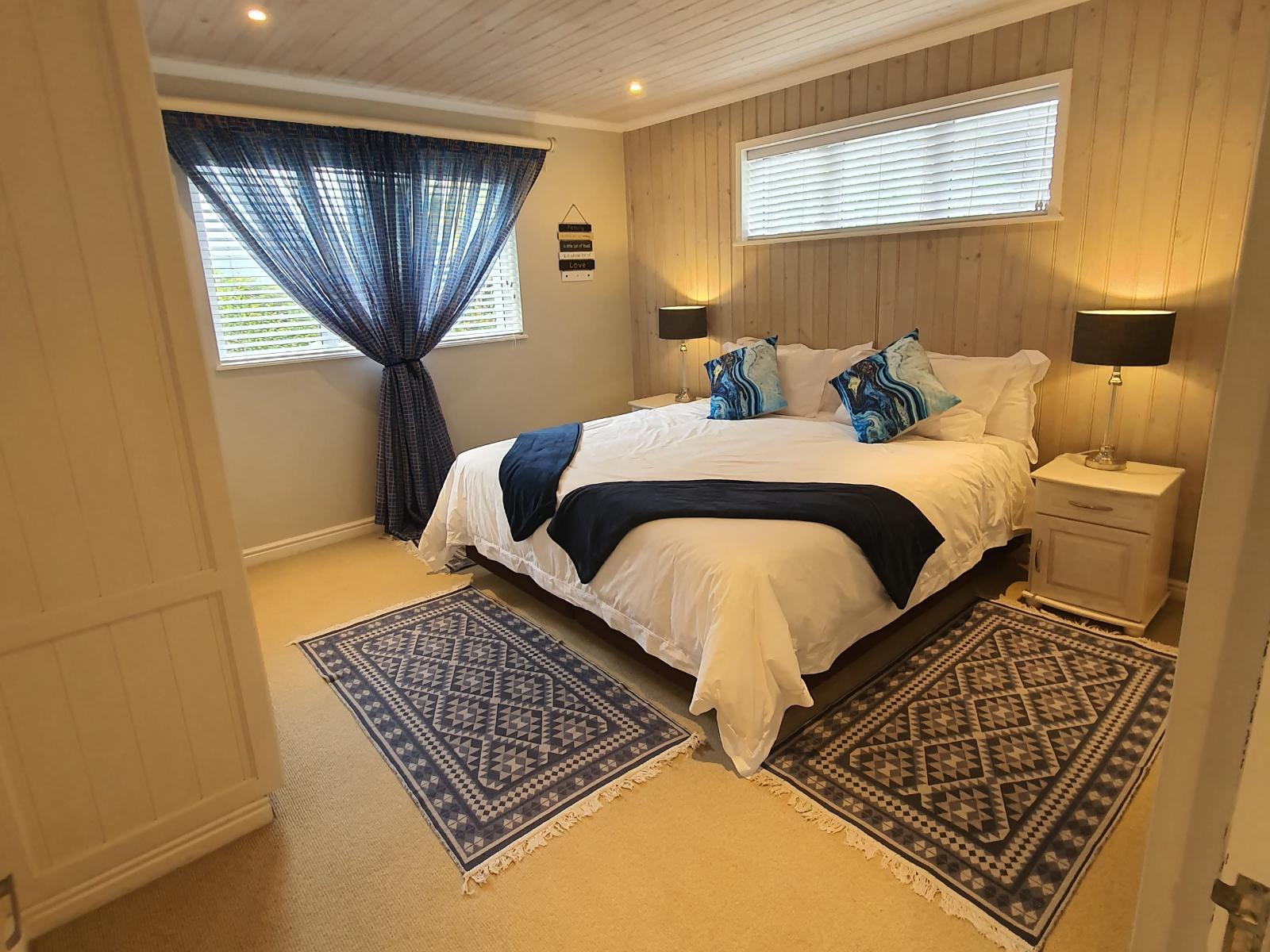 Room 1 — Photo of the whole room