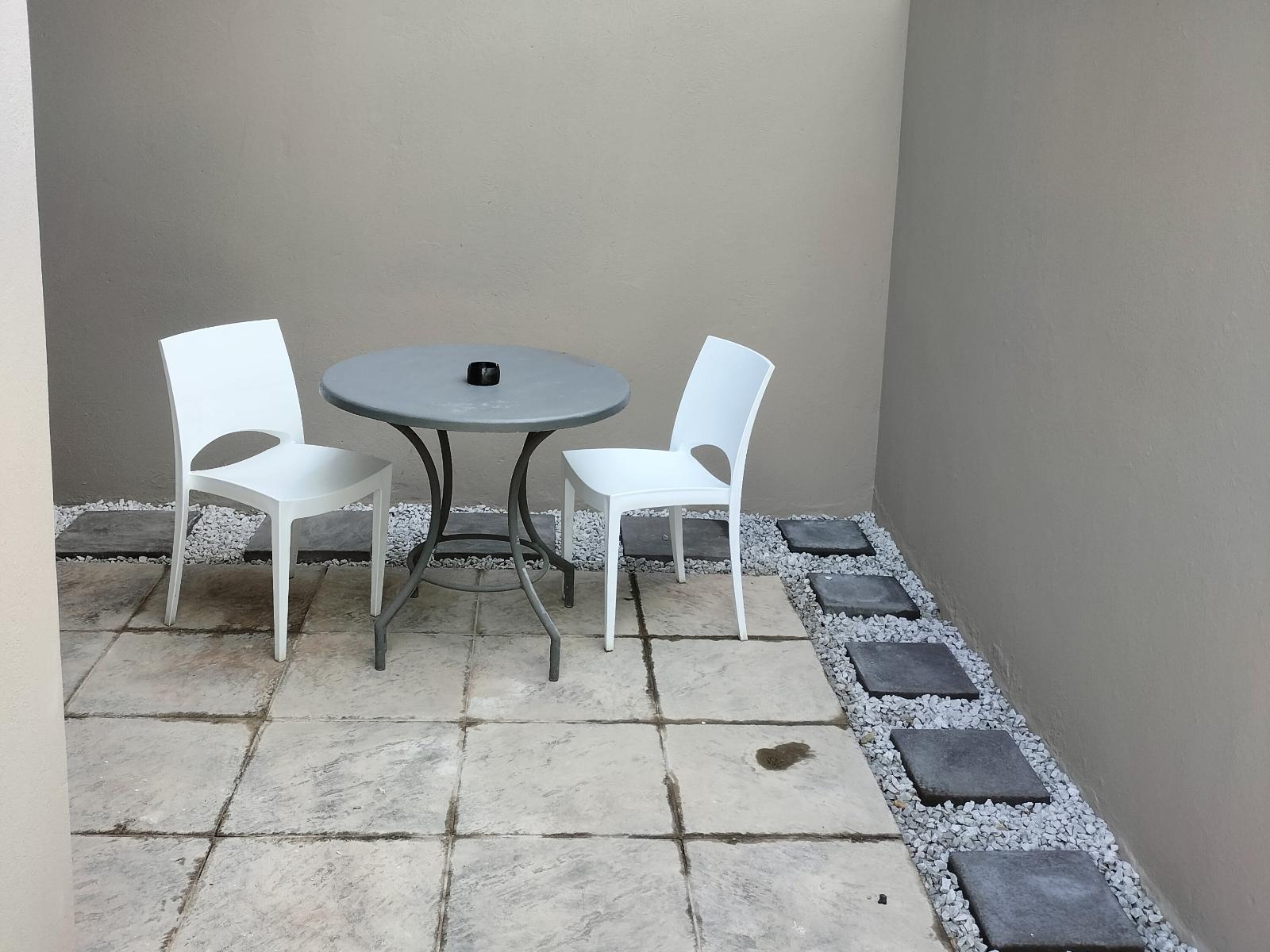 Room 1 — Balcony/Terrace