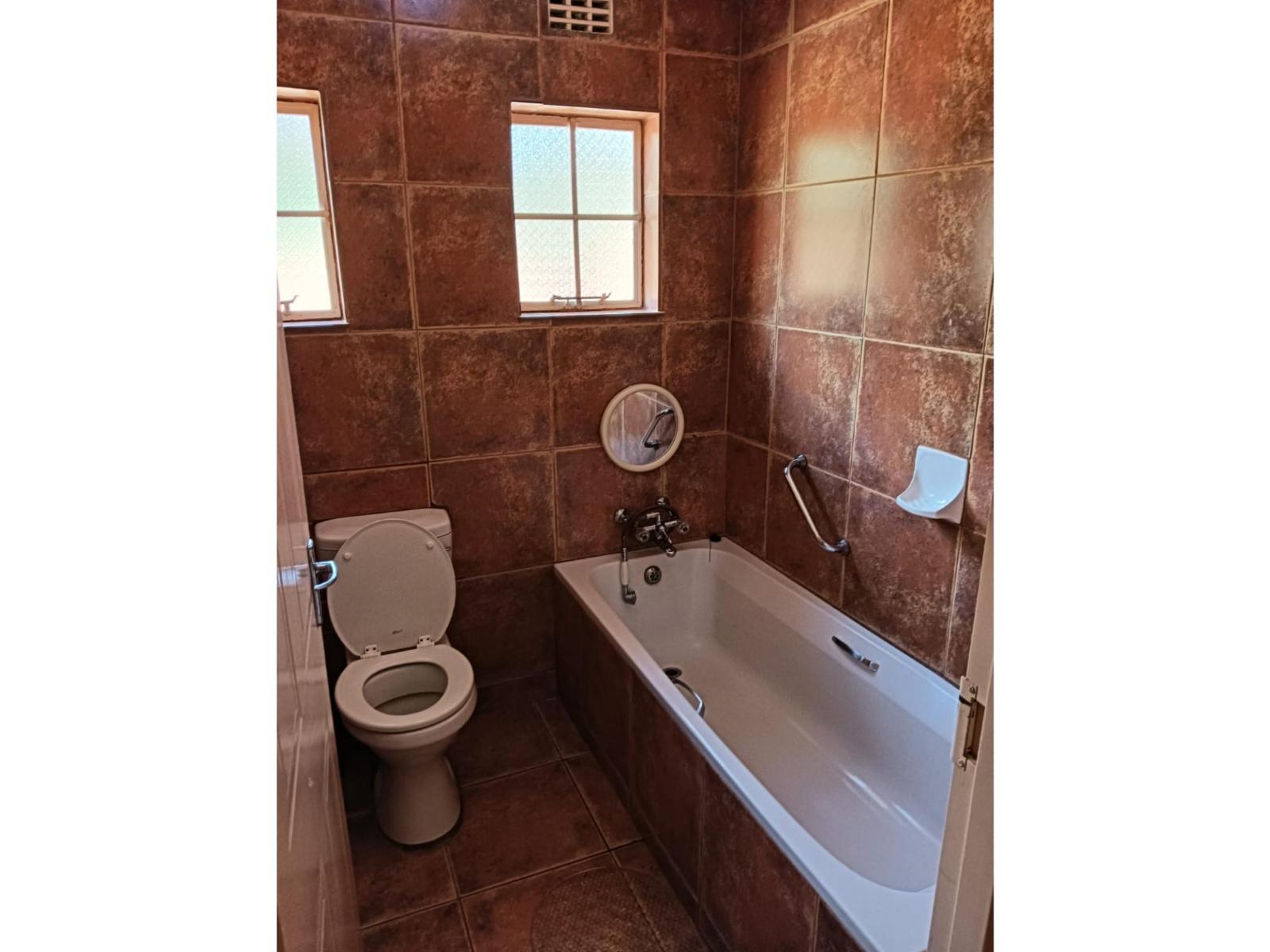Room 7 — Bathroom