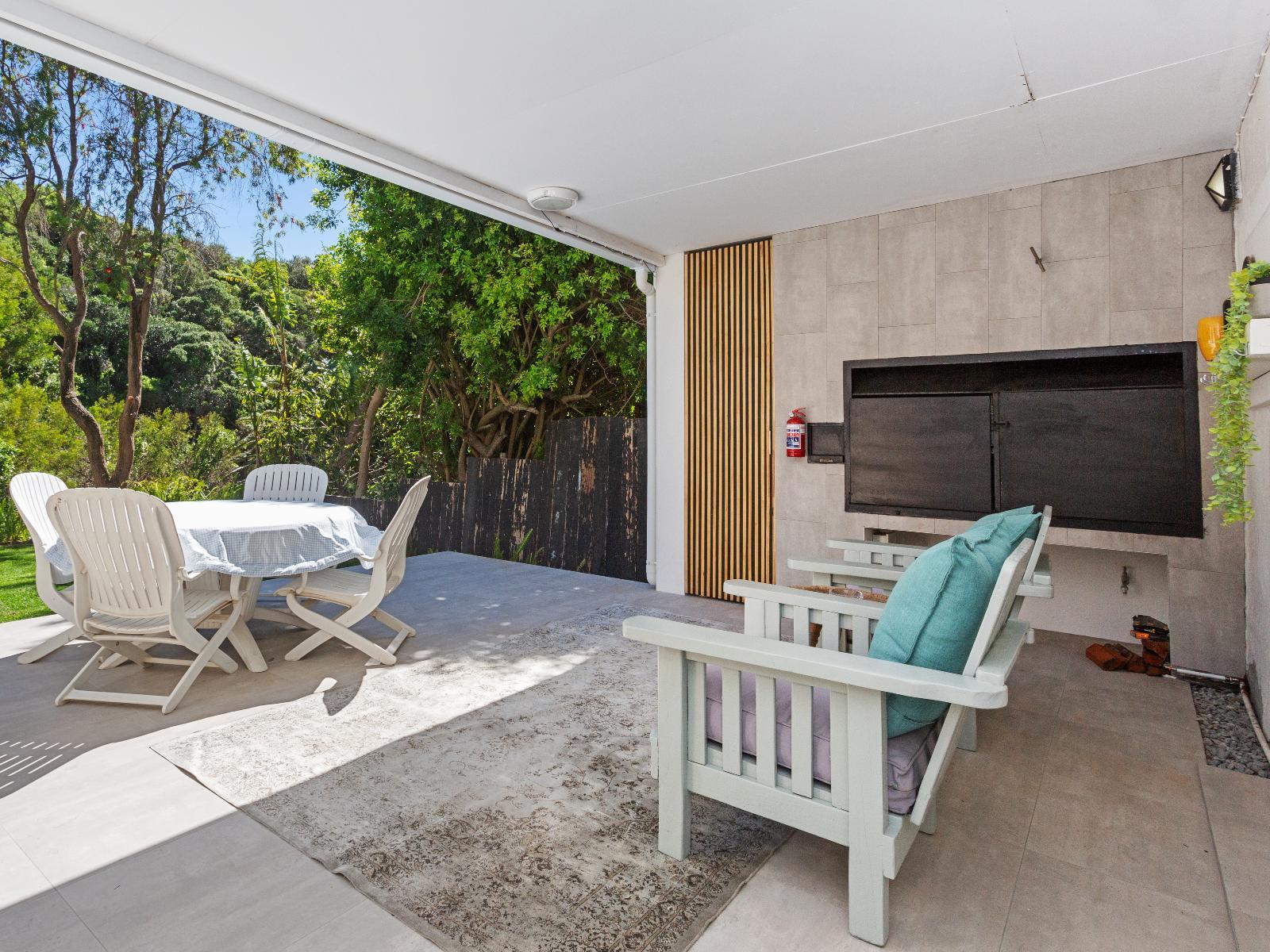 Room 1 — Balcony/Terrace