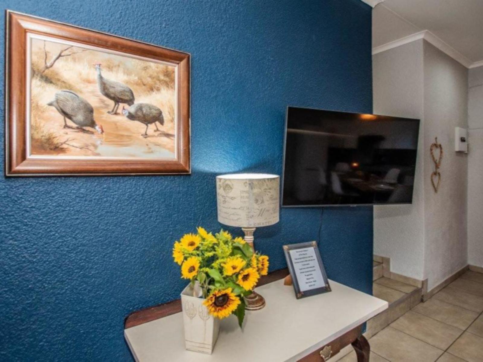 Room 1 — TV and multimedia