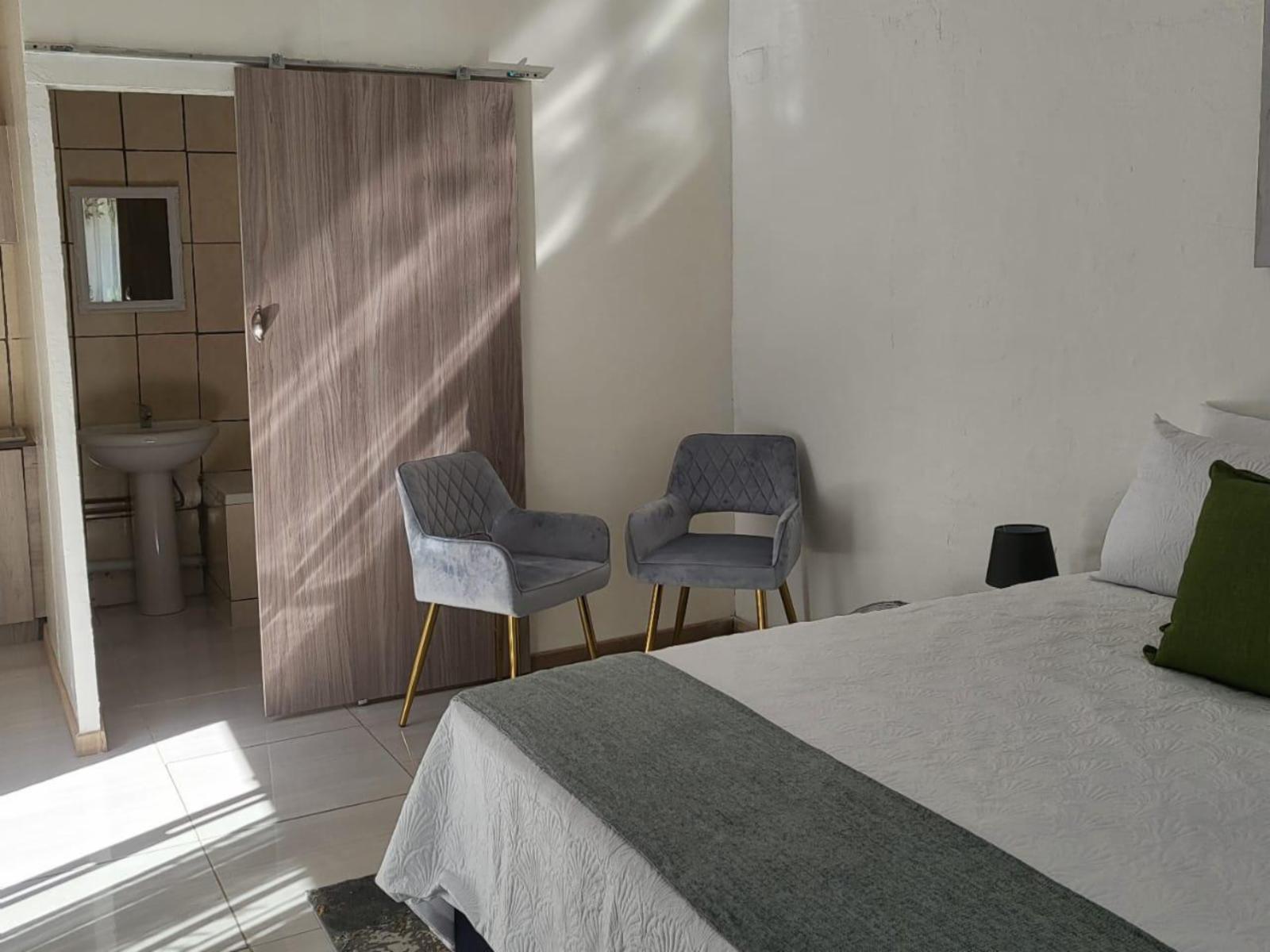 Room 1 — Photo of the whole room