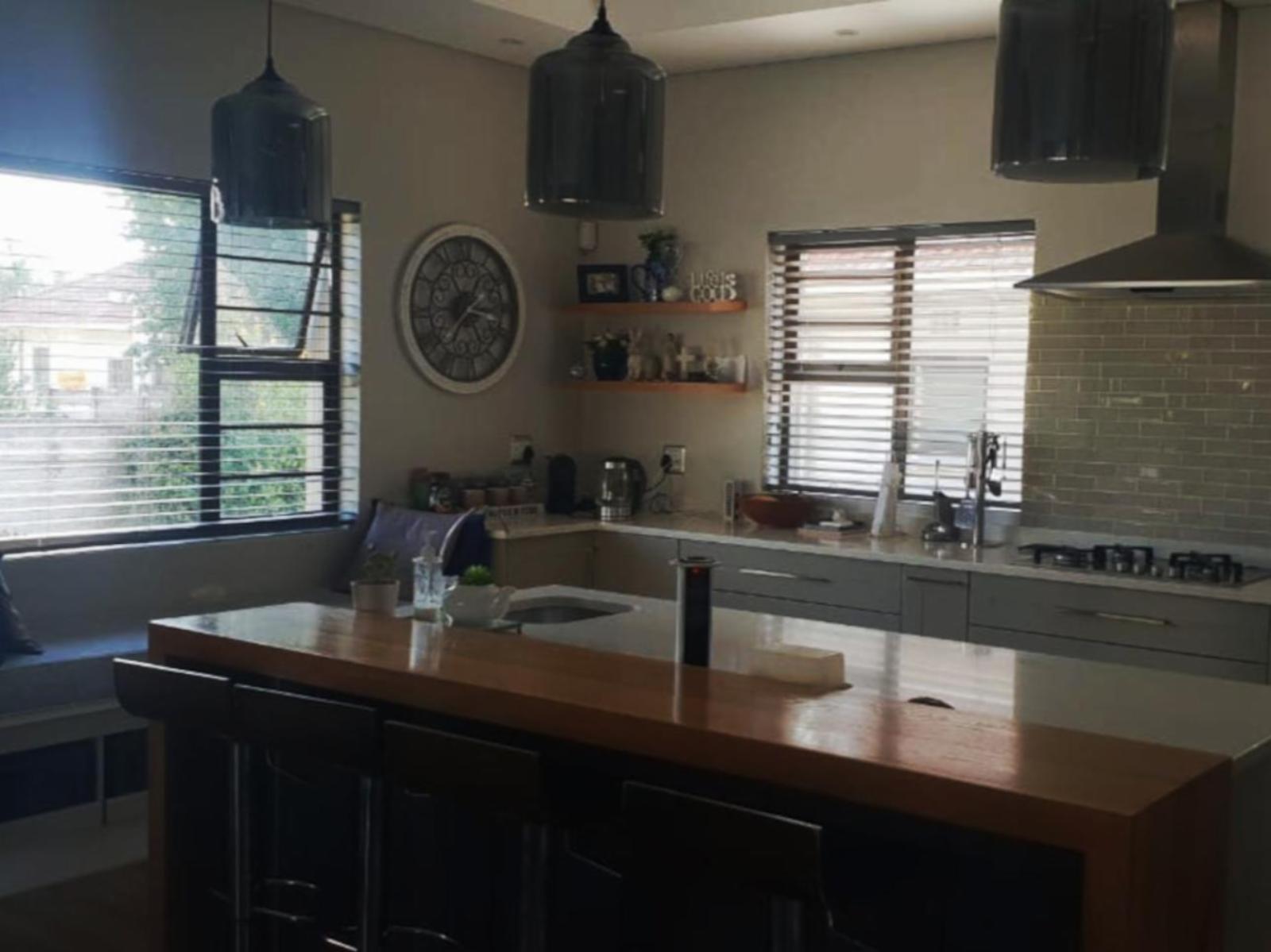 Room 1 — Kitchenette