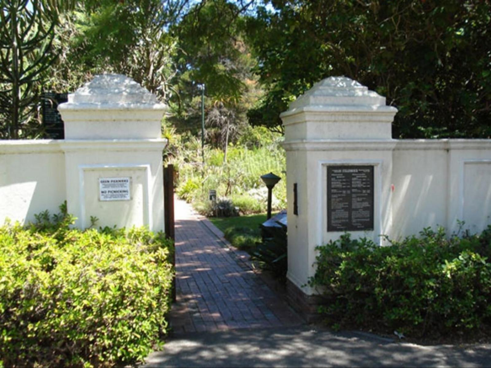 Nearby landmark