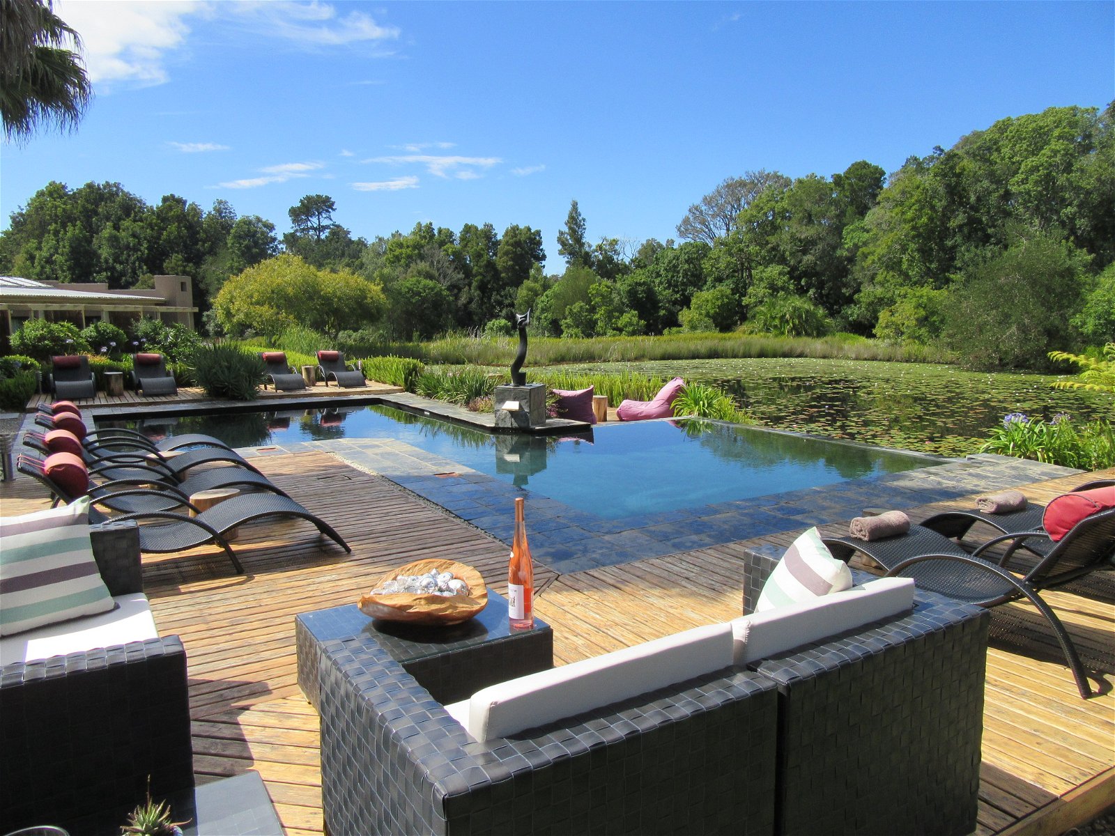 Lily Pond Country Lodge
