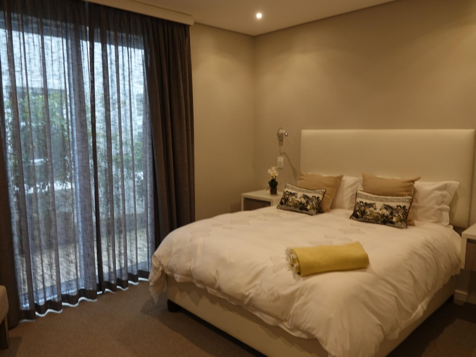 Room 1 — Photo of the whole room