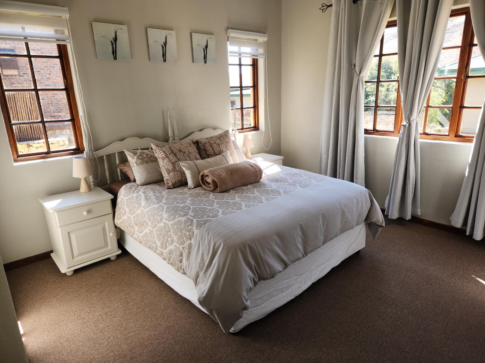 Room 1 — Photo of the whole room