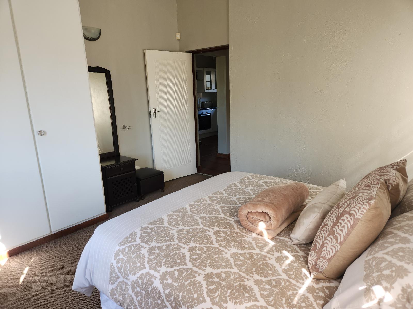 Room 1 — Photo of the whole room